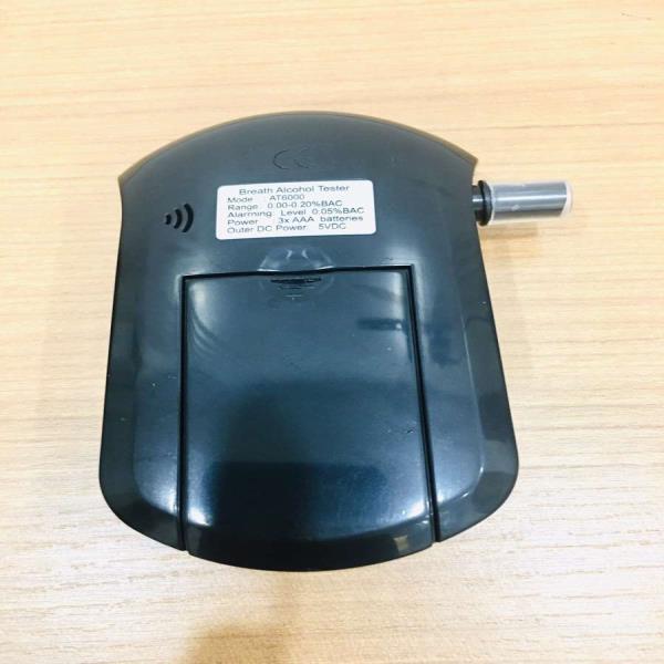 Máy đo nồng độ cồn Alcohol Tester AT6000